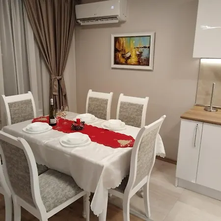Family Boutique Residence-free Parking 아파트